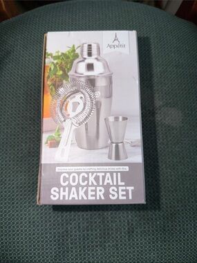 Silver Cocktail Shaker Set - 3-Piece Bar Tool Kit